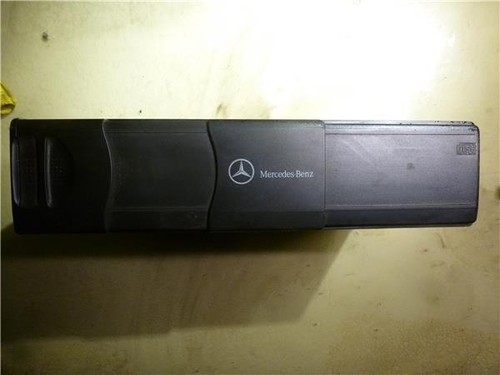 A1638201589 chargeur cd - ,