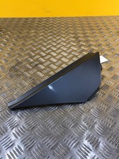 carénage sous selle droit