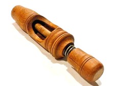 Outil ancien très beau bouche bouteille en bois XXème no 2