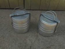 lot de 2 gamelles ronde en 3 partis armée de l'air daté 1945