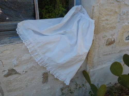 Vintage jupon brodé - jupon,