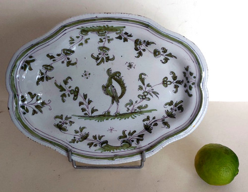 Petit plat faïence de - plat, en