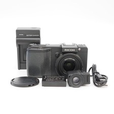 Ricoh Caplio GX200 12.1 MP