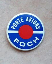 BADGE  AERONAVALE  MARINE NATIONALE  INSIGNE METAL  PORTE-AVIONS  FOCH