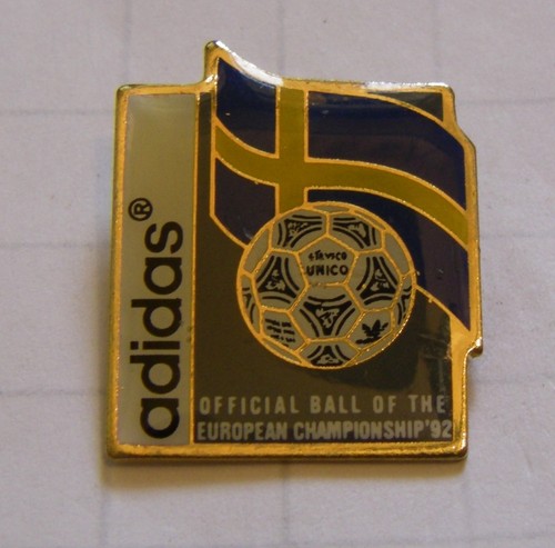 Pin adidas european - pin's,