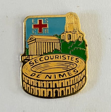100 - Pin's SECOURISME CROIX
