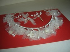 Ancienne  couronne de mariée Fleurs,boutons  en cire