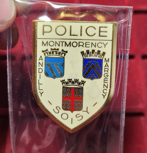 128 pucelle insigne - /, /