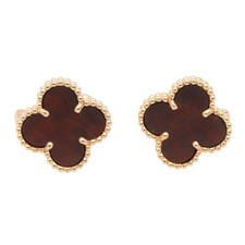 Boucles d'oreilles percées