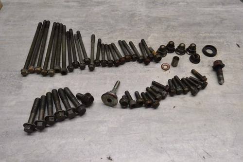Lot visserie complète moteur