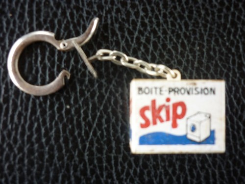 Ancien porte clé skip baril - ancien,