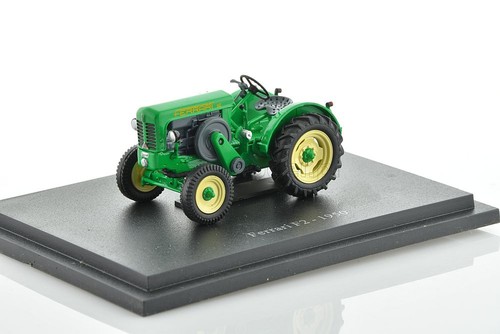 Traktor ferrari 1950 43 - traktor,