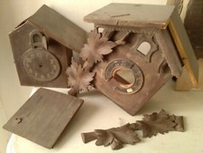 LOT 2 HORLOGE SUISSE XIXe COUCOU BOITIER ANCIEN BOiS A RESTAURER WOOD FOLK CLOCK