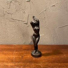 Décapsuleur rétro statue nue