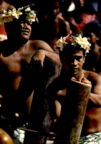 Tahitian orchestra and toere - orchestra,