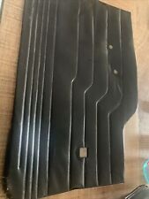 Lot Garnitures Portes Avant R8