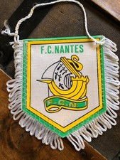 Petit Fanion pennant wimpel  * FC NANTES  * FRANCE