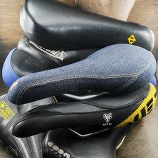 Vintage Old School Mountain