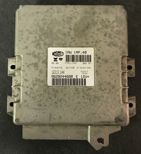 Calculateur moteur peugeot 306 - calculateur,