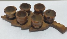 ? Lot de 6 coquetiers en bois d'olivier sur planche en forme de feuille
