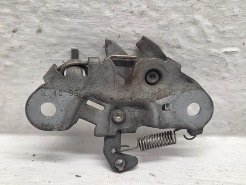 Système attache capot - , moteur