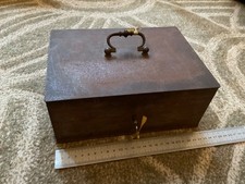 Ancien COFFRE BOÎTE À