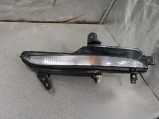 Feu diurne avant gauche