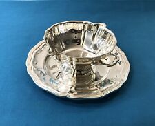 saucière sur plat Modèle