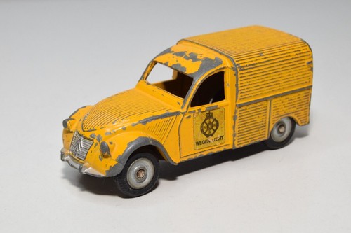 B47 dinky toys 562h - 1:43,