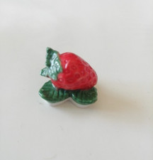 FEVE - Fraise - fruit - fève