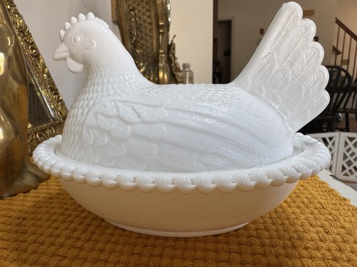 Indiana white milk glass hen - indiana,