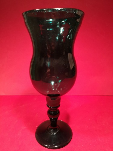 Grand verre sur pied - , forme