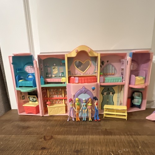 Mattel 2004 winx club - club, castle