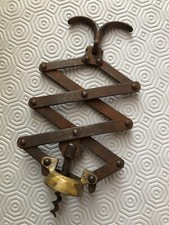 Ancien tire bouchon fer zig zag YPRIM Charles MARTINAUD