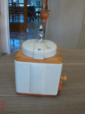 ANCIEN  MOULIN A CAFE PEUGEOT