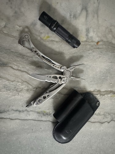 Leatherman skeletool multi - leatherman,