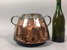 Très ancien CHAUDRON POT à 2