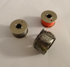 Boîtier à canette Simanco 125291 + 2 canettes Machines à coudre Singer anciennes