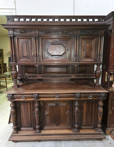 Buffet style renaissance - buffet,