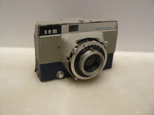 Appareil photo ancien - , sem