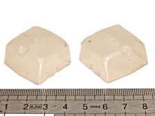 - R 11571 DEUX VITRAGES DE