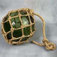 Ancienne boule flotteur pêche avec filet en corde en verre vert déco mer marine