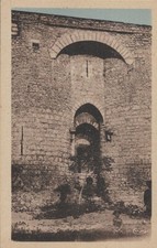 BILLY - porte d'entrée du château