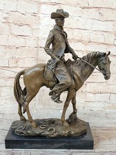 Cowboy Sur Cheval Américain Ouest Bronze Statue 40.6cmx 30.5cm Lost Cire Méthode