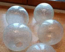 1 GLOBE ROND OPALINE LAMPE diam 13 cm avec nombreuses bulles au choix parmi 4