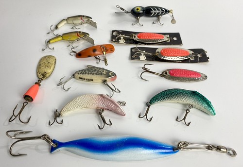 Vintage fishing lures - (12),