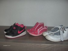 Lot 5 paires de chaussures enfant    P. 22
