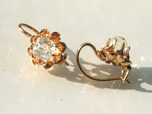 Belles boucles oreilles - belles,