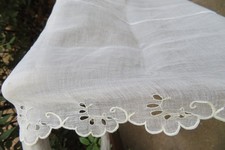 NAPPE en VOILE ancien brodé