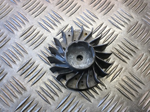 Volant moteur taille haie - volant,